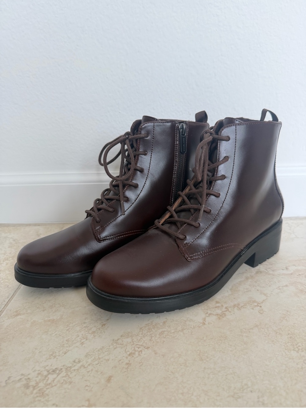 EVERLANE Modern Utility Boot Lace Up Shoes